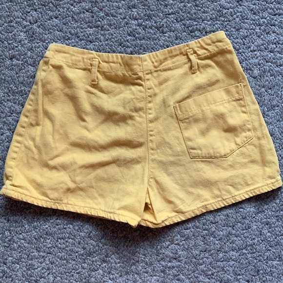 🌞3/$20 Zara Girls Yellow Pleated Shorts - Picture 4 of 5
